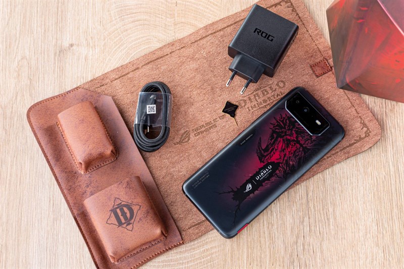 ASUS ROG Phone 6 Diablo Immortal Edition ASUS ROG Phone 6 Diablo Immortal Edition