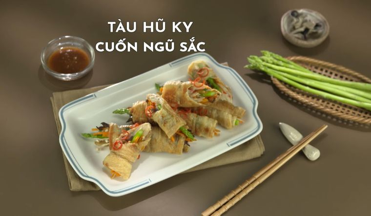 Công thức làm tàu hũ ky cuộn ngũ sắc đổi vị ngày chay