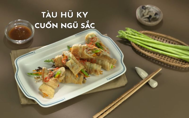 Công thức làm tàu hũ ky cuộn ngũ sắc đổi vị ngày chay