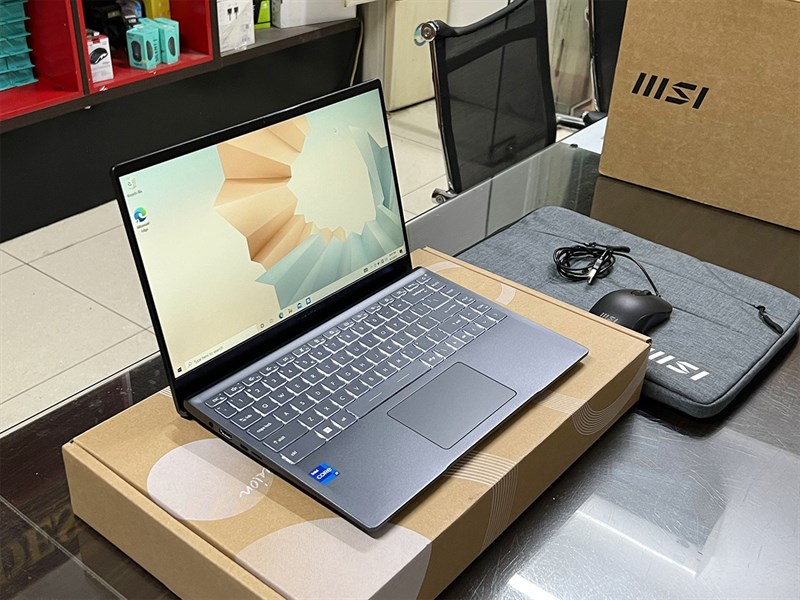 Laptop mua kèm điện thoại, tablet, điện tử, điện lạnh giảm thêm 2 triệu!