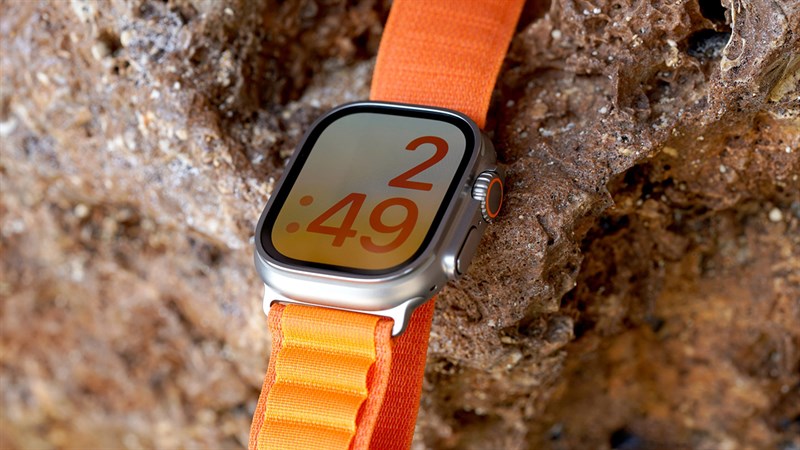 Mua đồng hồ tặng quần áo, giày thể thao, deal ngon chỉ có tại Thế Giới Di Động