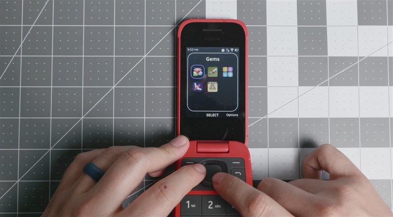 Trên tay Nokia 2780 Flip Trên tay Nokia 2780 Flip