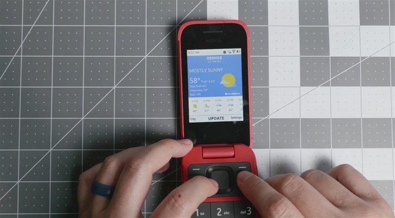 Trên tay Nokia 2780 Flip Trên tay Nokia 2780 Flip