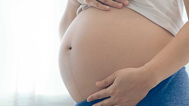 Mang thai là một trong những nguyên nhân gây táo bón