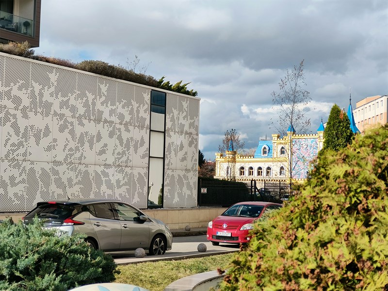 Ảnh chụp xóa phông ở chế độ chụp chân dung trên camera tele của Tecno Phantom X2 Pro