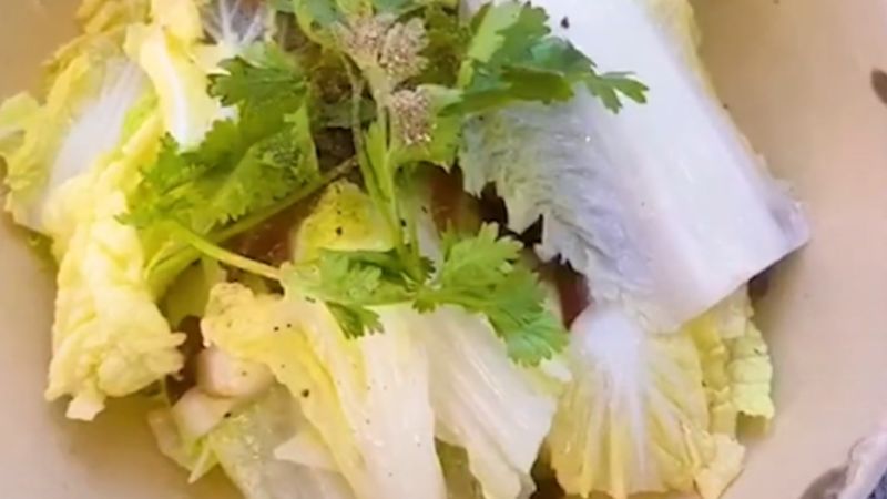 How to make rustic stir-fried cabbage with mushrooms, delicious and ecstatic