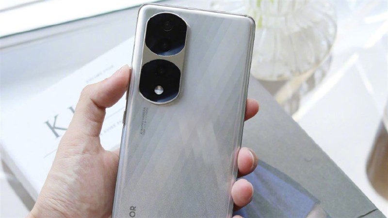 Honor 80 Pocket sẽ là một phiên bản khác có thể gập lại của Honor 80