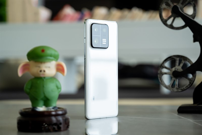 Trên tay Xiaomi 13 Pro