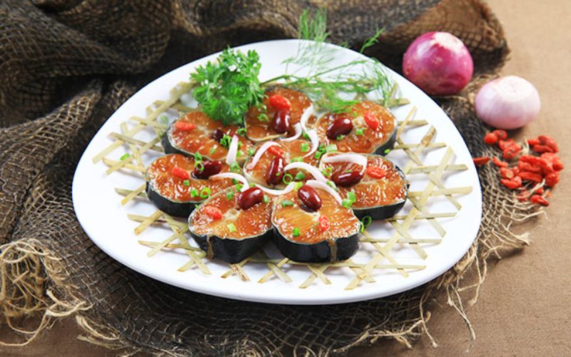 Hải sản tươi ngon, bày trí đẹp mắt