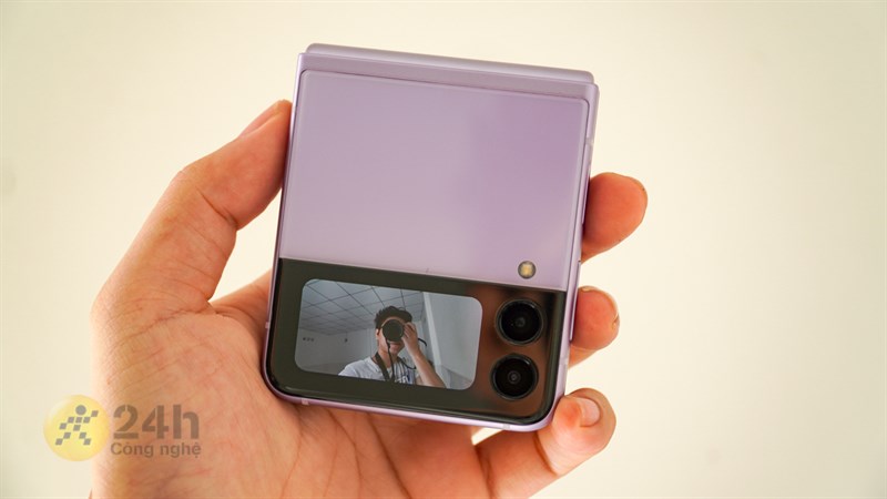 Đánh giá Galaxy Z Flip3 5G sau 1 năm