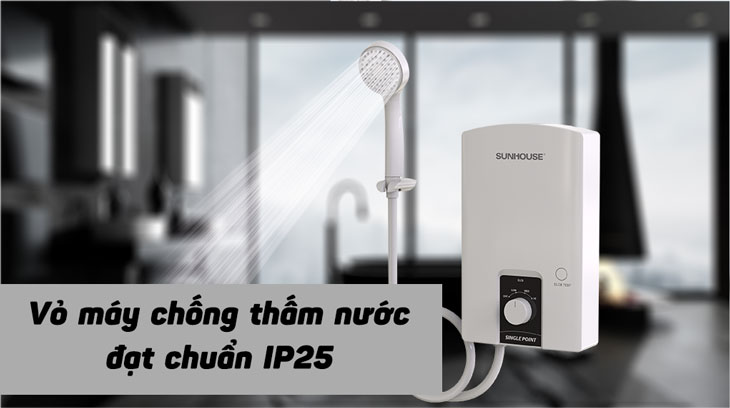 Máy nước nóng trực tiếp Sunhouse 4500W SHA-9452OP sở hữu vỏ máy chống thấm nước đạt chuẩn IP25 an toàn khi sử dụng