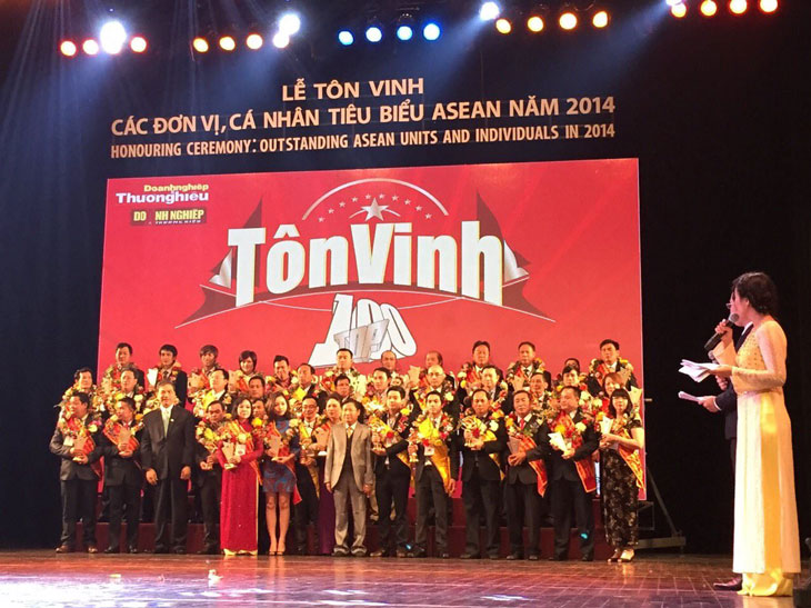 Sunhouse nhận giải thưởng Top 100 thương hiệu nhãn hiệu hàng đầu Asean năm 2014