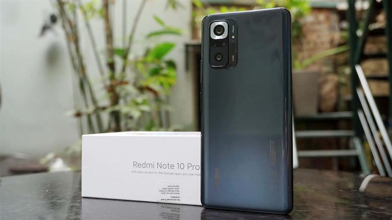 Điện thoại pin trâu, sạc nhanh 33W đang có giá yêu thương mùa Noel