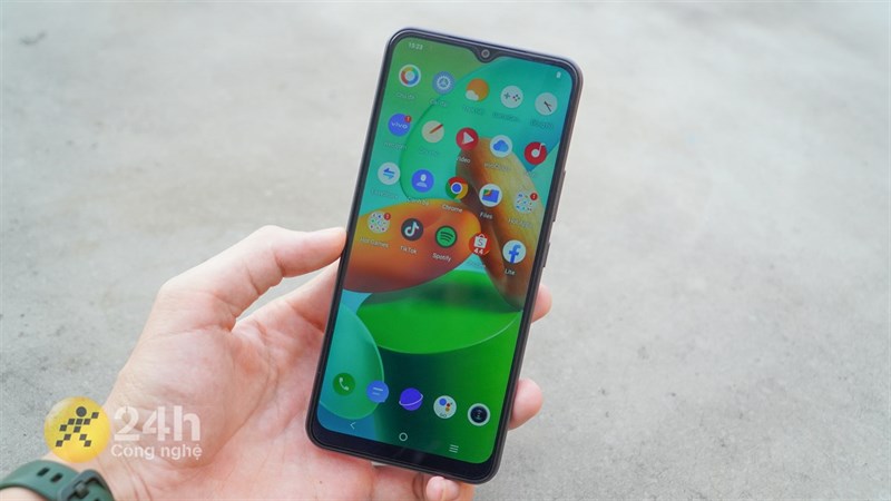 Vivo Y02 cũng có RAM 2 GB cùng bộ nhớ trong 32 GB. Vivo Y02 cũng có RAM 2 GB cùng bộ nhớ trong 32 GB.
