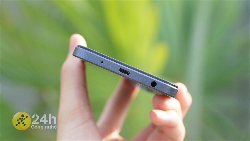 Cạnh dưới của Vivo Y02. Cạnh dưới của Vivo Y02.