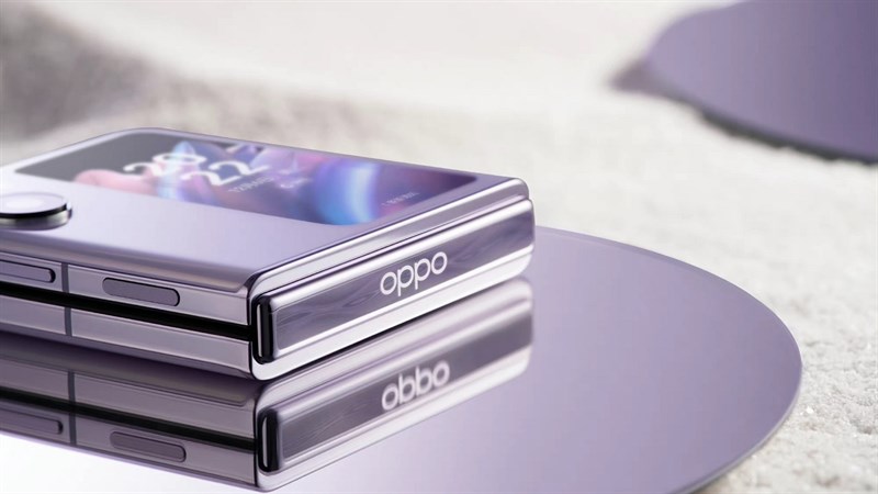OPPO Find N2 Flip được trang bị bản lề có thể gập mở lên đến 400.000 lần OPPO Find N2 Flip được trang bị bản lề có thể gập mở lên đến 400.000 lần