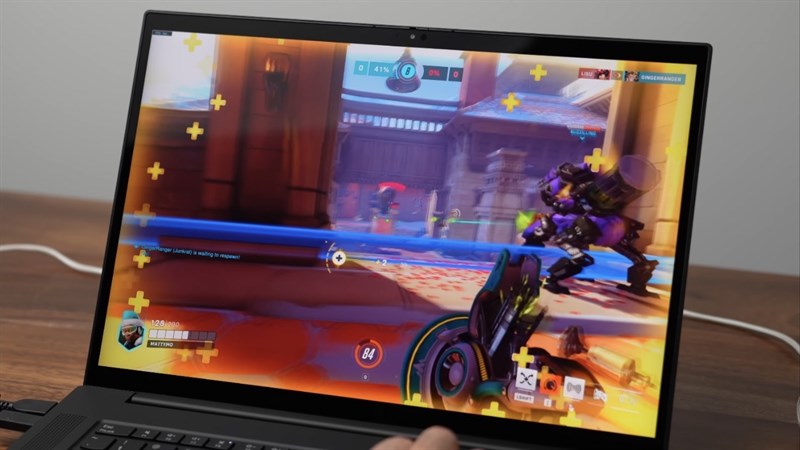 Tùy chọn màn hình 4K của Lenovo ThinkPad X1 Extreme Gen 5 có cả phiên bản cảm ứng và không cảm ứng.