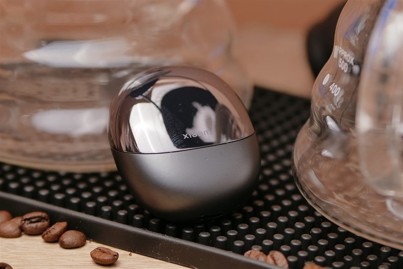 Trên tay Xiaomi Buds 4: Thiết kế trẻ trung, chất âm tốt, pin khá