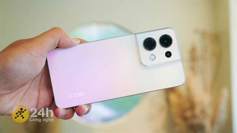 OPPO Reno11 camera chính 50 MP. OPPO Reno11 camera chính 50 MP.