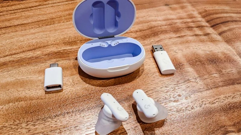 Logitech G Fits được trang bị khá nhiều phụ kiện đi kèm. Logitech G Fits được trang bị khá nhiều phụ kiện đi kèm.