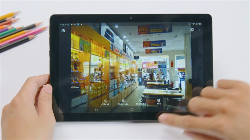Camera của Masstel Tab 10S khá khiêm tốn nhưng cũng đủ để đáp ứng các nhu cầu cơ bản. Camera của Masstel Tab 10S khá khiêm tốn nhưng cũng đủ để đáp ứng các nhu cầu cơ bản.