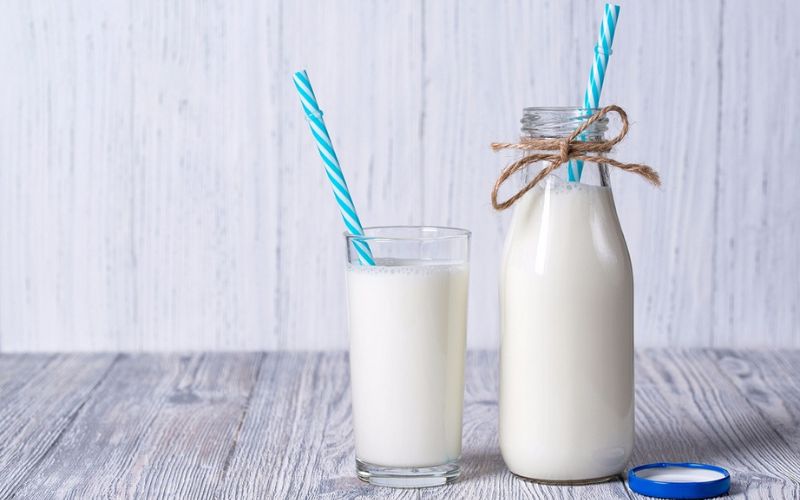 Sữa là một thực phẩm tránh bảo quản trong bình giữ nhiệt