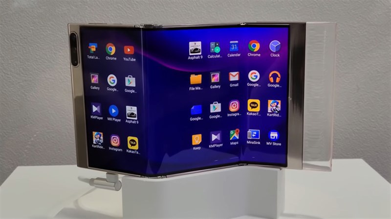Samsung Flex In & Out sử dụng công nghệ 'multi-foldabe' có thể gập đến hai lần Samsung Flex In & Out sử dụng công nghệ 'multi-foldabe' có thể gập đến hai lần