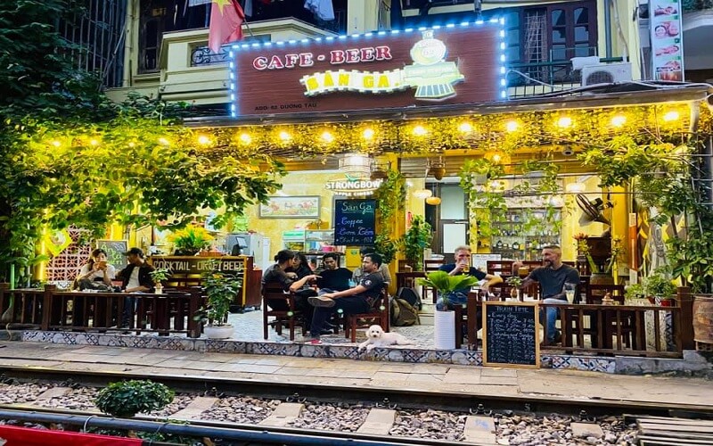 Cafe Sân Ga 62 - Phùng Hưng