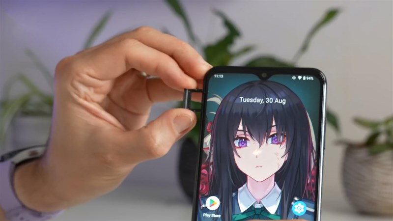 Cạnh trái của Nokia G60 5G là khe đặt khay SIM Cạnh trái của Nokia G60 5G là khe đặt khay SIM