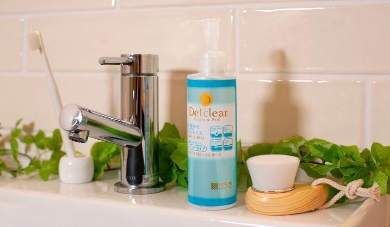 Tẩy da chết Detclear từ Nhật Bản có tốt không? Giá bao nhiêu?