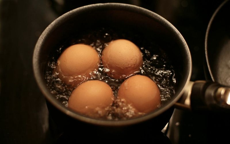 Overcooking boiled eggs