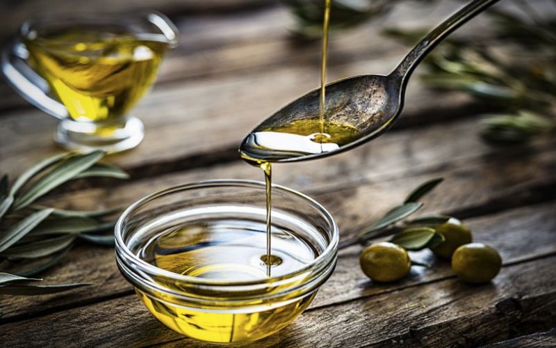 Dùng dầu olive với nhiệt cao