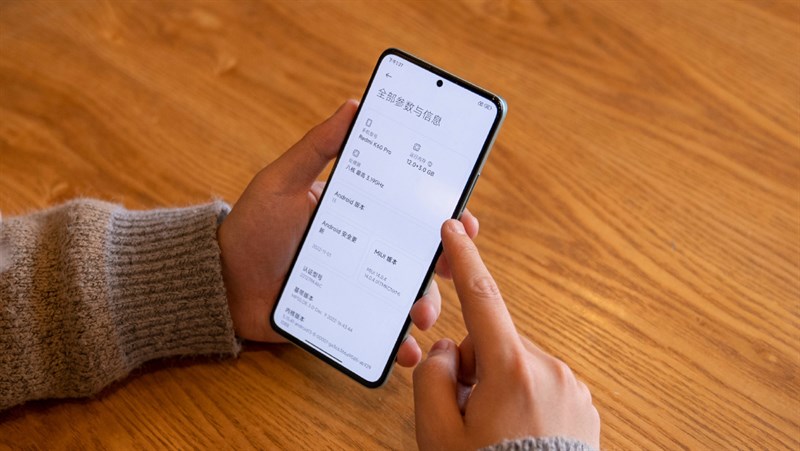 Cấu hình Redmi K60: Màn hình độ phân giải 2K siêu sắc nét, chip Snapdragon mạnh mẽ