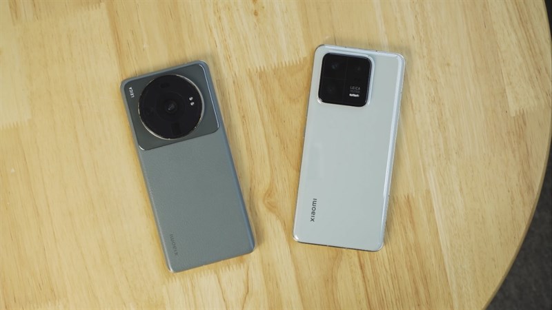 Có thể thấy rằng Xiaomi 13 Pro (phải) đã hoàn thành bài kiểm tra này một cách dễ dàng.
