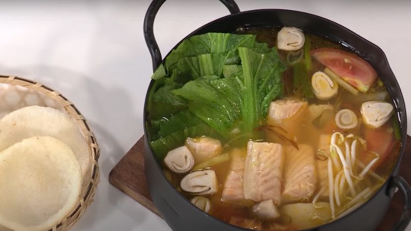 Tell you how to make passion fruit salmon hot pot for the whole family ...