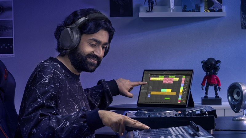 ASUS Republic of Gamers phá đảo thị trường với loạt Laptop Gaming đỉnh cấp tại CES 2023 ASUS Republic of Gamers phá đảo thị trường với loạt Laptop Gaming đỉnh cấp tại CES 2023