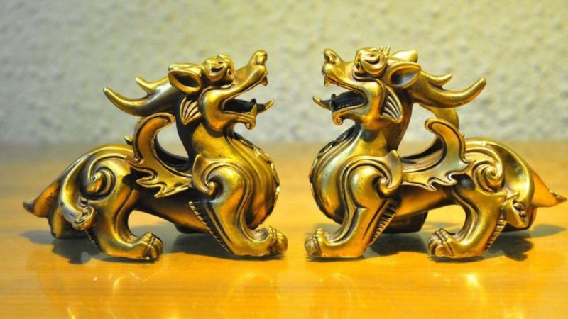 Top 10 feng shui items on the desk for luck and fortune