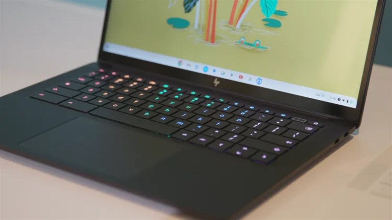 HP Dragonfly Pro bản Chromebook có bàn phím RGB