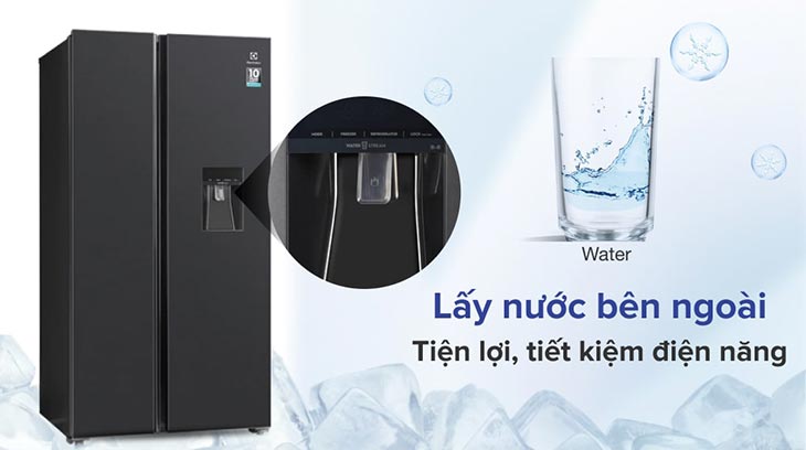 Tủ lạnh Electrolux lấy nước ngoài tiết kiệm thời gian khi lấy nước