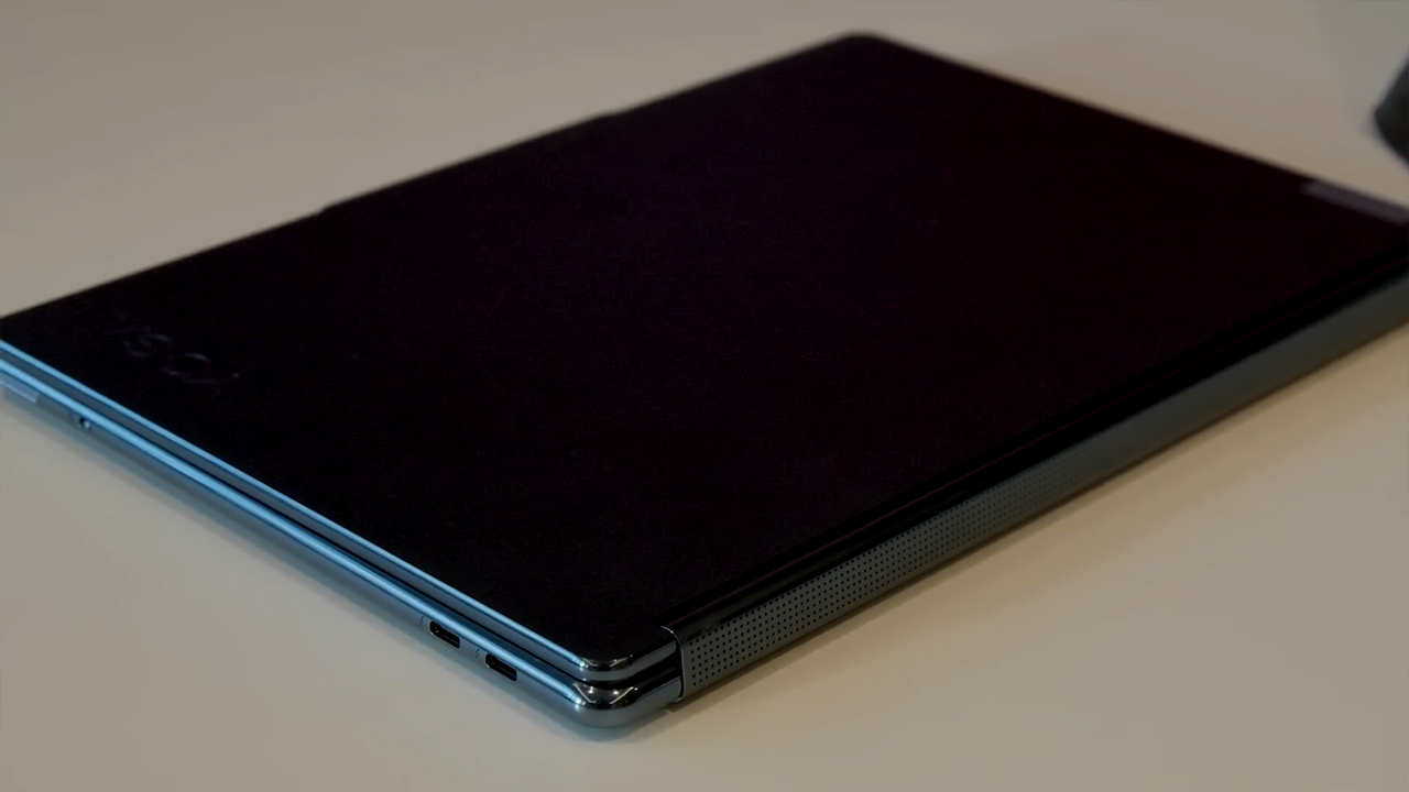 Trên tay Lenovo Yoga Book 9i: Màn hình kép độc lạ, Intel Core Gen 13