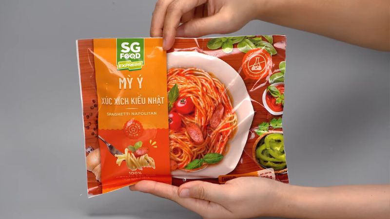 Mì Ý xúc xích kiểu Nhật SG Food