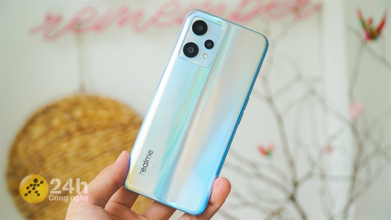 Dung lượng 128GB tha hồ lưu ảnh, realme còn làm bạn sốc vì giảm khủng Dung lượng 128GB tha hồ lưu ảnh, realme còn làm bạn sốc vì giảm khủng