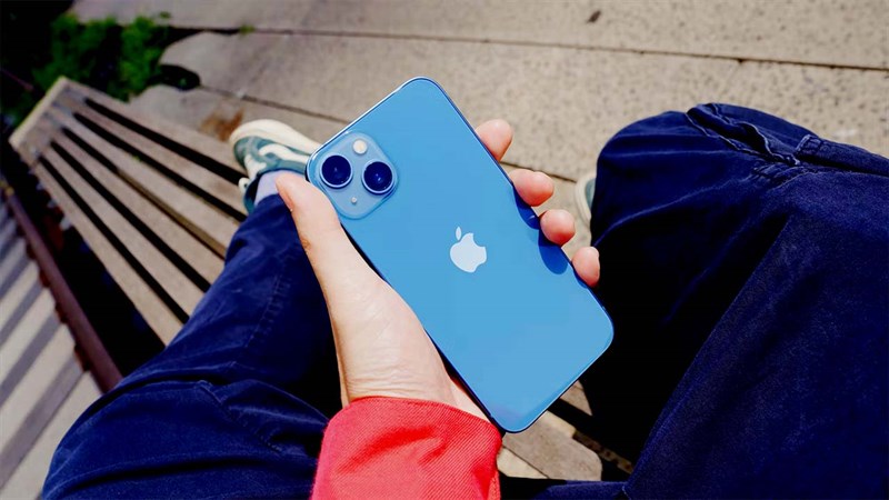 Bão giá iPhone 13, giảm sập sàn tận 6.5 triệu, giá tốt nhất từ trước đến nay