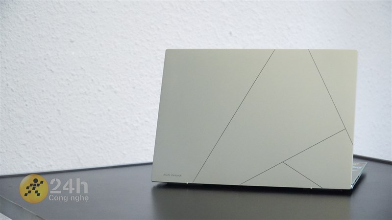 Đánh giá ASUS Zenbook 14 OLED Đánh giá ASUS Zenbook 14 OLED
