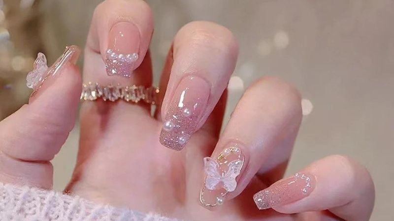 Top 20 những mẫu nail đẹp cho cô dâu trong ngày cưới - ALONGWALKER