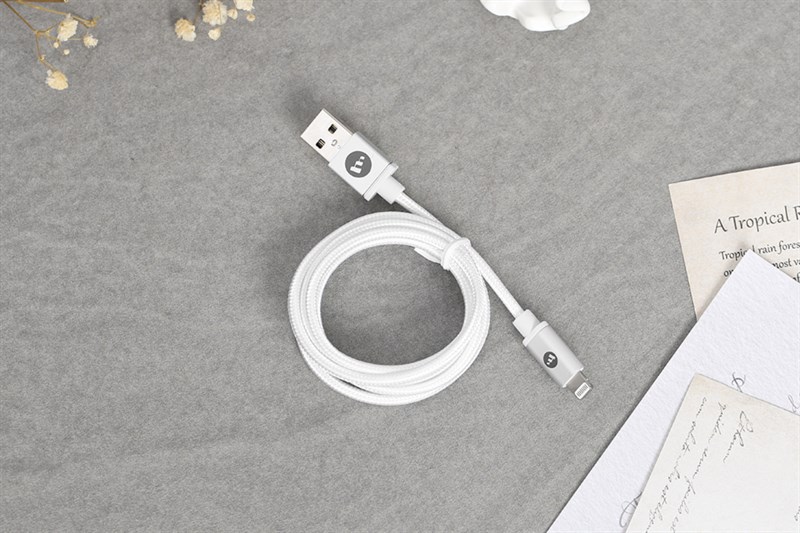 Cáp Lightning MFI 1 m Mophie giảm 40%