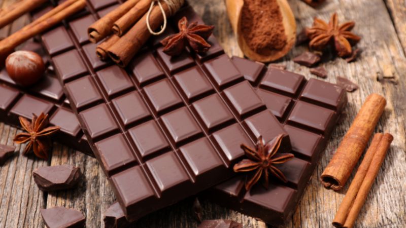 6 ways to make beautiful, simple handmade Valentine’s chocolate at home