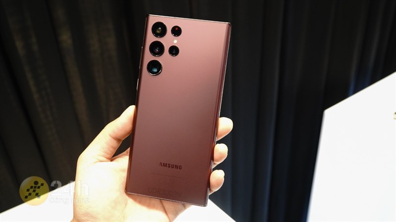 Tin rò rỉ cho thấy camera trên Galaxy S24 Ultra sẽ có khả năng zoom hơn 50% so với camera zoom trên S22 Ultra Tin rò rỉ cho thấy camera trên Galaxy S24 Ultra sẽ có khả năng zoom hơn 50% so với camera zoom trên S22 Ultra