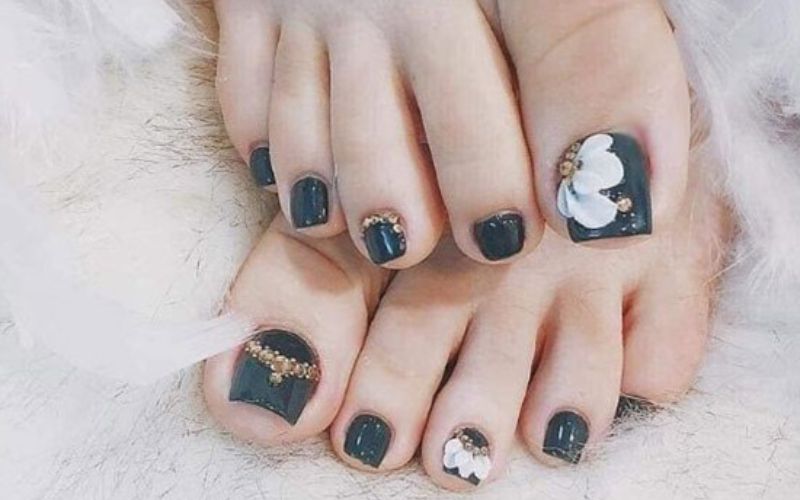 50 Mẫu móng chân đẹp nhẹ nhàng 2023 nail chân đơn giản cho nàng đón Tết