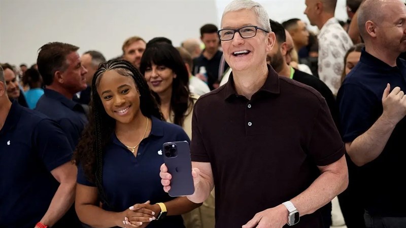Tim Cook bị cắt giảm lương trong 2023 Tim Cook bị cắt giảm lương trong 2023